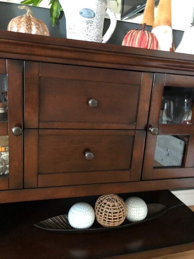 EUC PIER 1 IMPORTS HUTCH/SIDEBOARD Hutches & Display