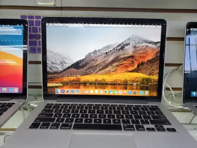Macbook Pro 2015 13", parfaite condition, View more