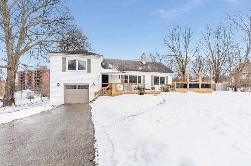 Bradford Rental Property 4 Bedroom 2 Bath Unit! Long Term Rentals