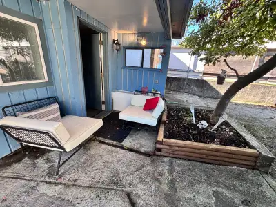 Don't miss this chance to live in a large studio two blocks from Commercial Drive! - Private entranc...