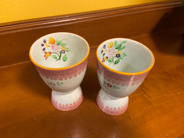 Set Of 2 Vintage ADAMS England Hand Painted Egg Cups in Arts & Collectibles in Oshawa / Durham Region - Image 4