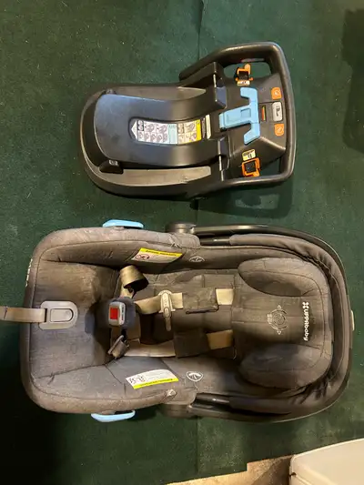 Uppababy Mesa and base, View more