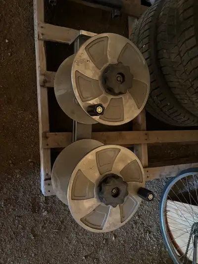 Brand new set of Shell-Ryn welding cable reels. Never been mounted. Have just been collecting dust i...