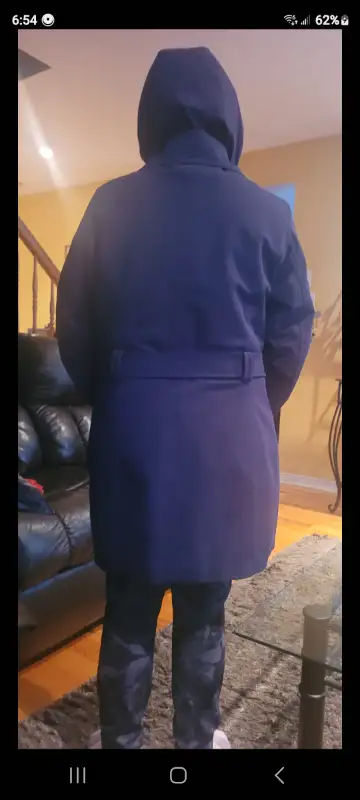 Lds Pple hood winter coat SzXlrg 8$ in Women's - Tops & Outerwear in Laval / North Shore - Image 3