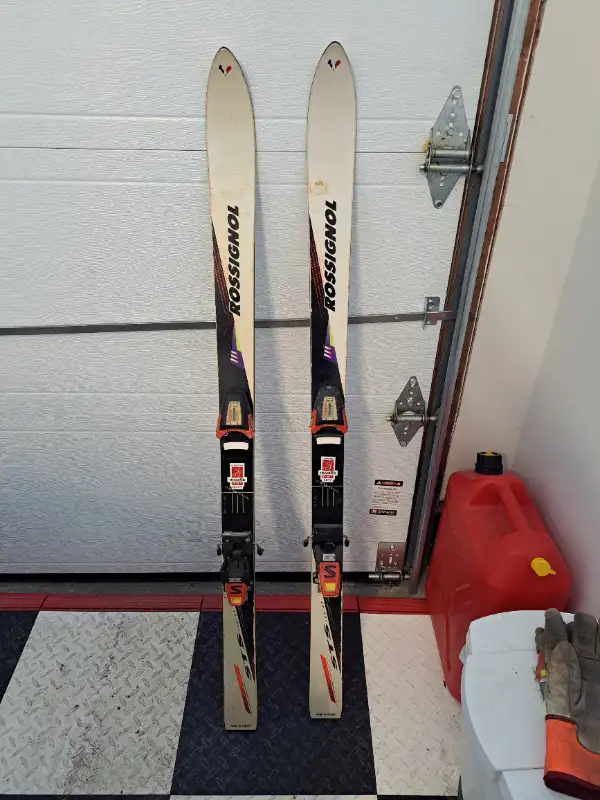 ski alpin ROSSIGNOL junior 50'' in Ski in Laval / North Shore - Image 2