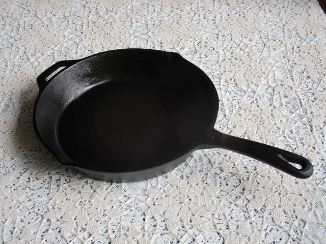 Cast Iron Frypan-- in 12" Size in Kitchen & Dining Wares in New Glasgow