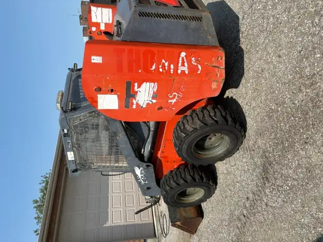 skid steers in Heavy Trucks in Markham / York Region - Image 4