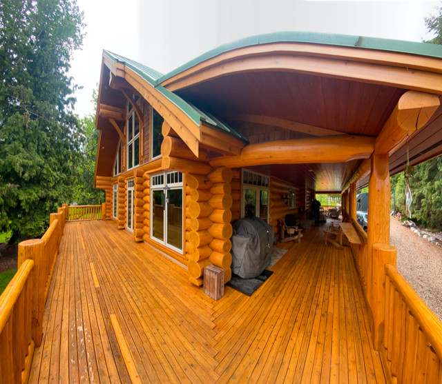Shuswap Log Cabin Rental in British Columbia - Image 3