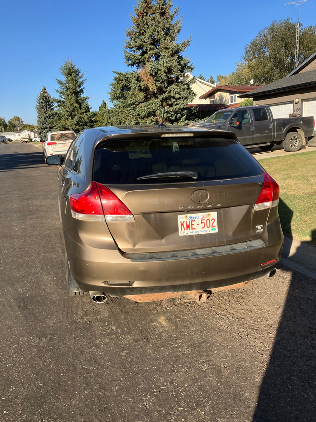 Toyota Venza in Cars & Trucks in Edmonton - Image 2