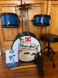 First Act Discovery Drum Set