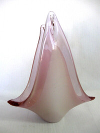 PETIT VASE EN VERRE SOUFFLER VINTAGE HAND BLOWN PINK GLASS VASE