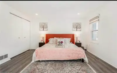 3 bed 1.5 bath townhouse