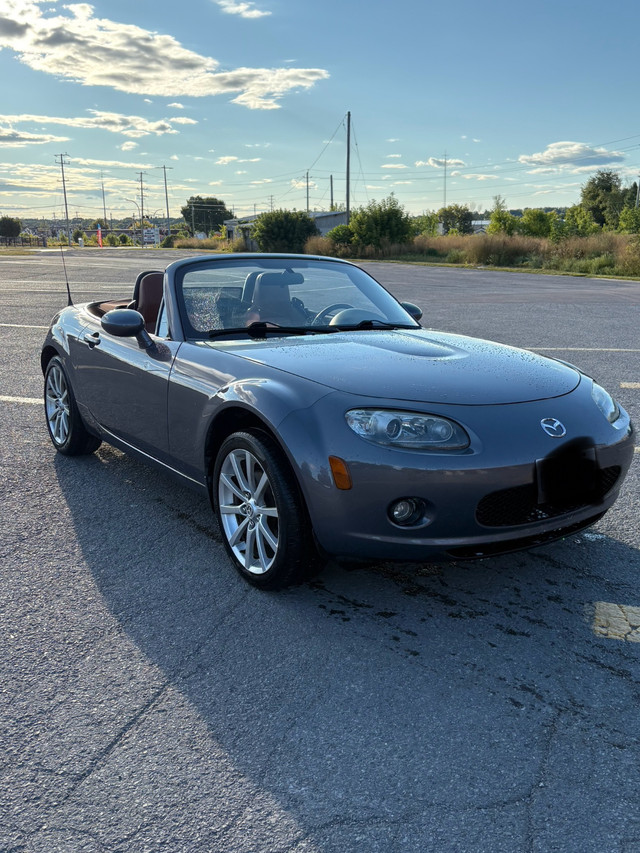 2007 Mazda mx5 miata GT in Cars & Trucks in Ottawa