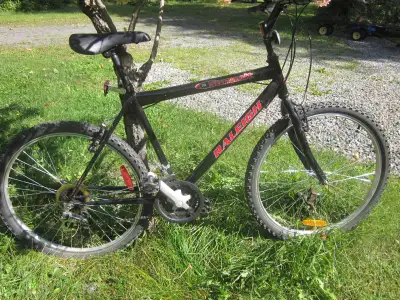 VÉLO POUR JEUNE, View more