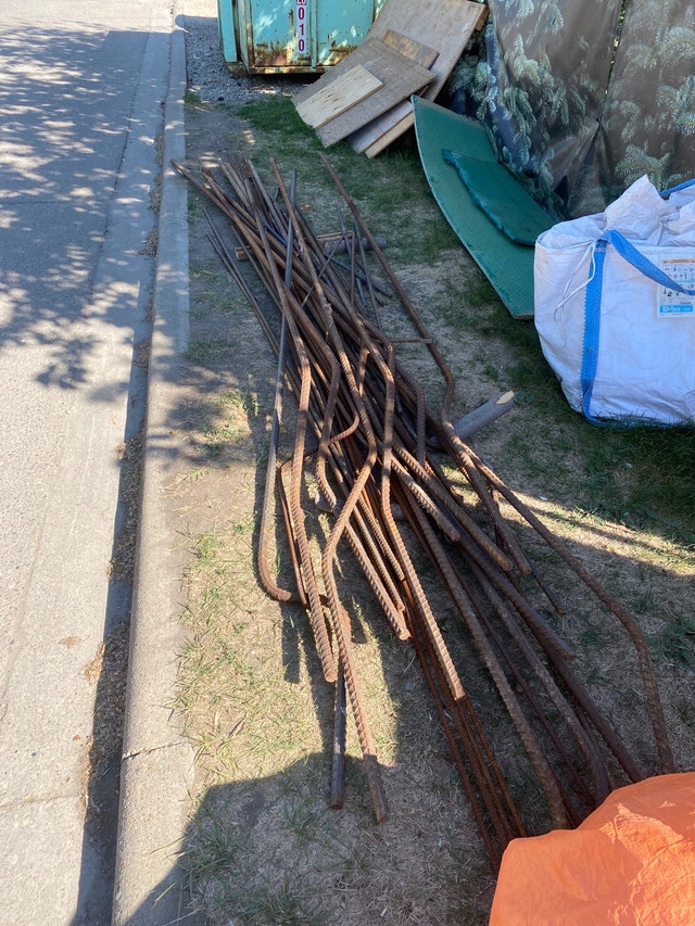 FREE COMMERCIAL GRADE INSULATED TARPS Free Stuff Calgary Kijiji