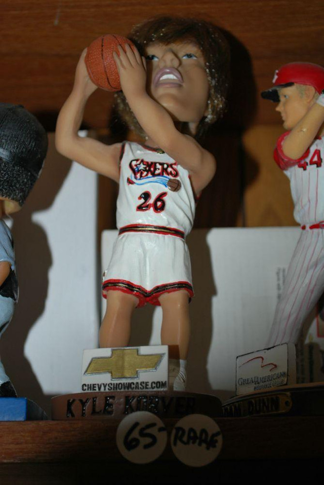 Collectible Bobbleheads @ VINTAGE & VINYL in Other in Windsor Region - Image 3