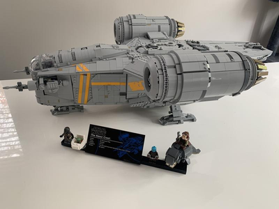 LEGO Star Wars 75331 UCS Rasor Crest The Mandalorian, View more