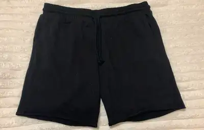 H&M men’s regular fit sweatshorts (large), View more