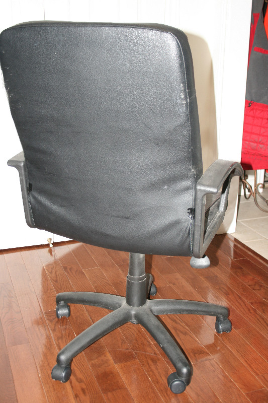 office chairs for sale -- 1/2 price in Chairs & Recliners in Oshawa / Durham Region - Image 3