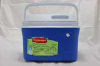 Rubbermaid Model 1826 Blue Lunch Box Cooler (#1284)