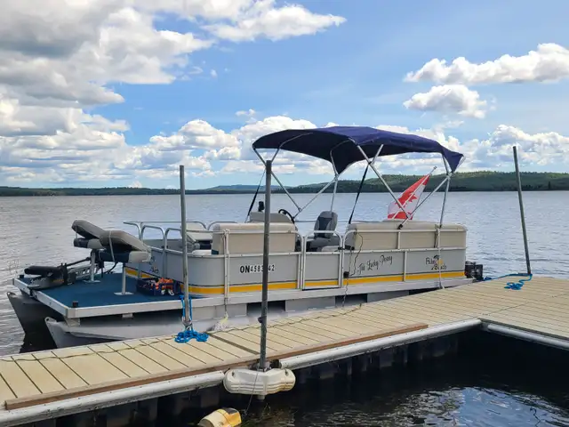Pontoon Boat/Trailer/Outboard & Trolling Motors package! in Boat Parts, Trailers & Accessories in Thunder Bay - Image 11