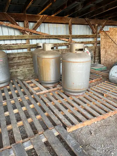 These tanks have failed to be recertified - CAN NOT be used for propane Ideal for firepits and small...