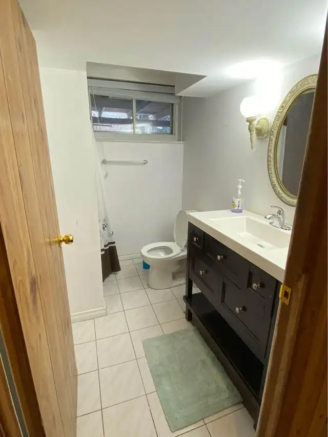 Room in 3 Bed 1 Bath Basement Apartment Rental in Room Rentals & Roommates in City of Toronto - Image 3
