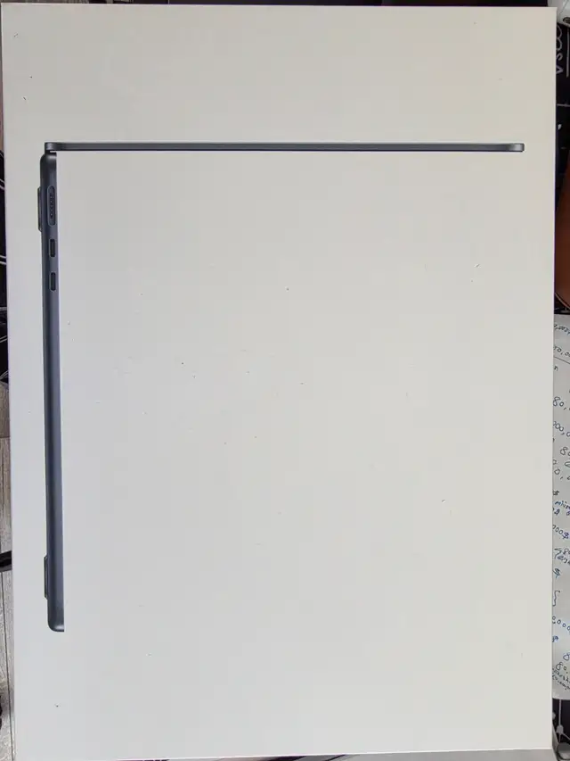 Sealed BNINB MACBOOK AIR 13 M4 2026 256GB Midnight in Laptops in Mississauga / Peel Region - Image 4