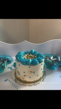 Birthday cakes and custom cakes