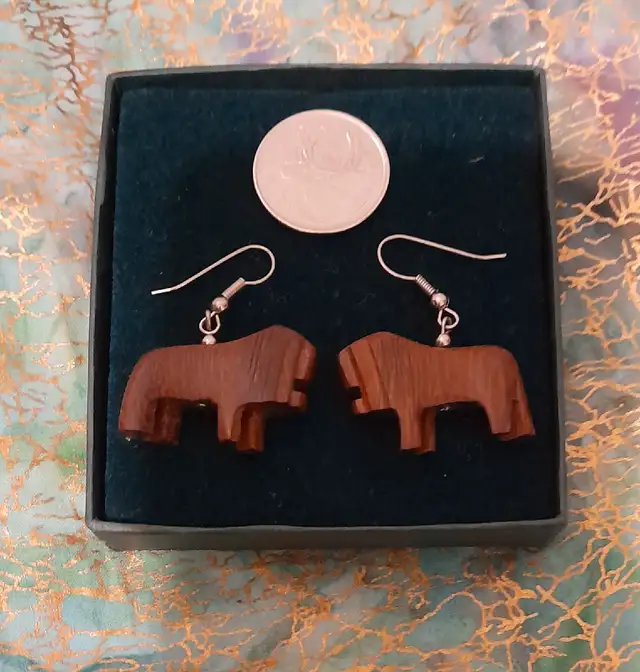 Vintage Handcarved Wood-LION Earrings63234474788737120