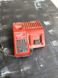 Milwaukee m18 & m12 combo charger