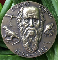 MÉDAILLE DE CHARLES DARWIN - BRONZE - 8 CM -