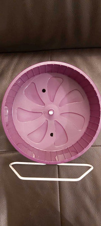 Large 8" diameter wide hamster wheel