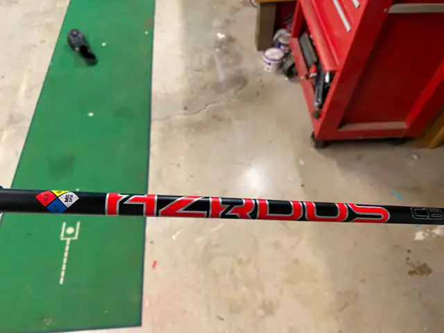Titleist TSR2  LH 3 Wood in Other in Norfolk County - Image 7