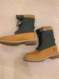 Brand new Youth boys size 4 Timberland boots