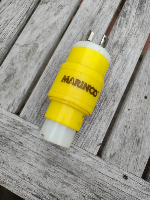 Straight Adapter, 30A 125V Male To 15A 125V Female in Other in St. Catharines - Image 4