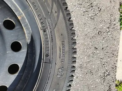205 65 16 toyo winter tires, only used 1 winter. Mounted on rims that came off hyundai kona and also...