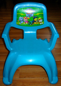 Chaise en plastique pour enfant Pat Patrouille 7$