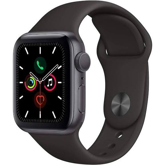 Apple watch serie 4 44mm dans Bijoux et montres  à Saguenay