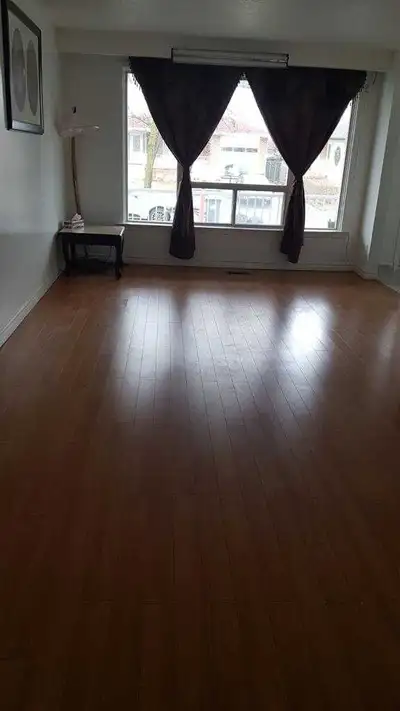 Master bdrm upper level house in malton from 1st April