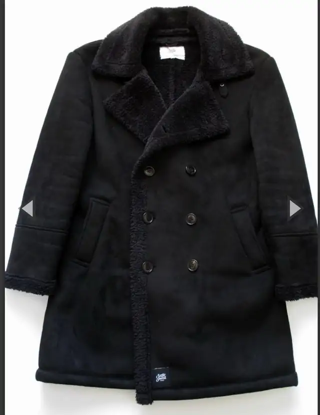 Sixth June : Black Shearling Coat / Jacket in Men's in City of Toronto - Image 11
