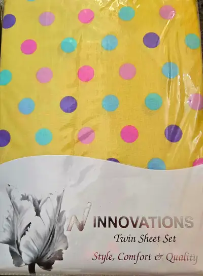 Twin size cotton bedsheet set $18, View more