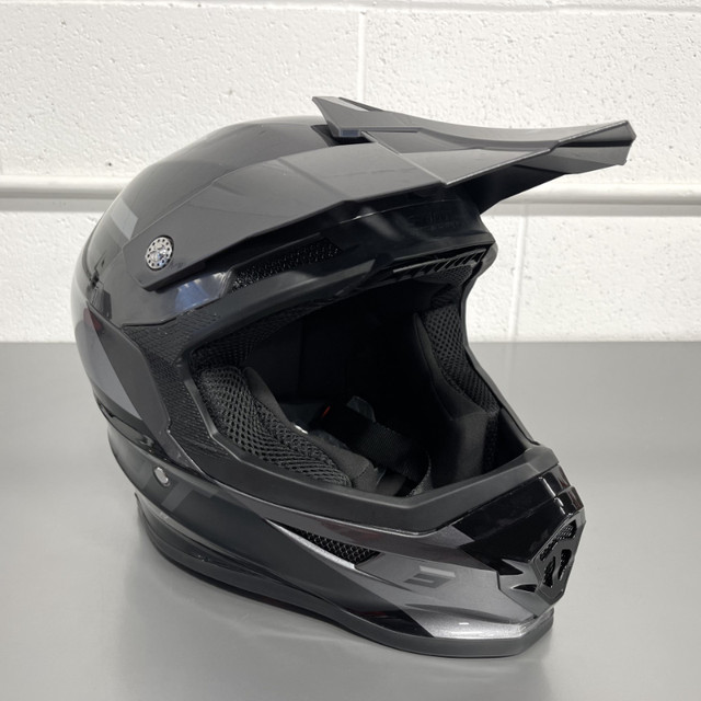 ★ BRAND NEW ★ Grey Shot Furious Chase Dirt Bike Helmet - XL in Motorcycle Parts & Accessories in Oakville / Halton Region - Image 4