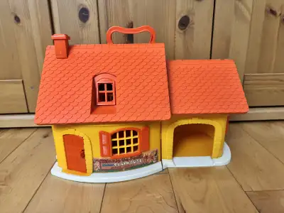 Vintage Hasbro Winnie-the-Pooh Playhouse, View more