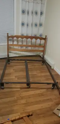 Double solid Wood Headboard with metal bed frame