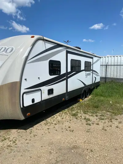 2015. 28ft travel trailer. Keystone, Laredo version. Great build quality. Great overall condition, e...