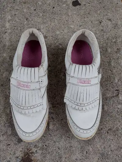 Golf shoes for lady, View more