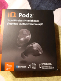 IQ podz wireless headphones brand new 