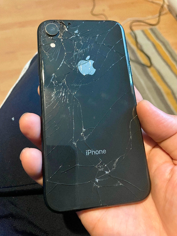 Iphone XR in Cell Phones in Moncton - Image 2