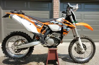 Well maintained and excellent running 2013 KTM 250 XCF-W. Bike is setup for back country single trac...